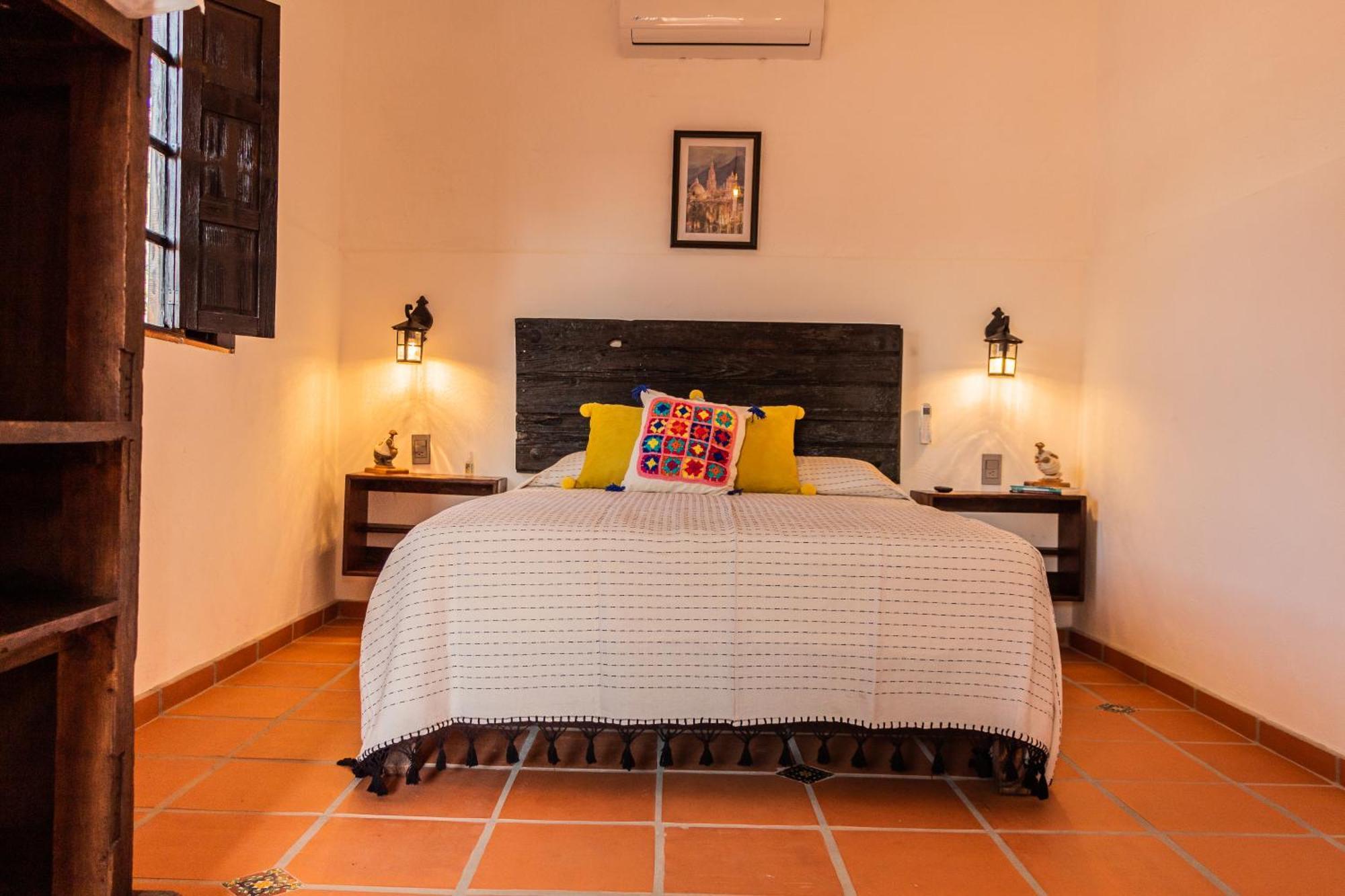 Casa De Hospedaje -La Abadia De San Pedro Guadalajara Esterno foto