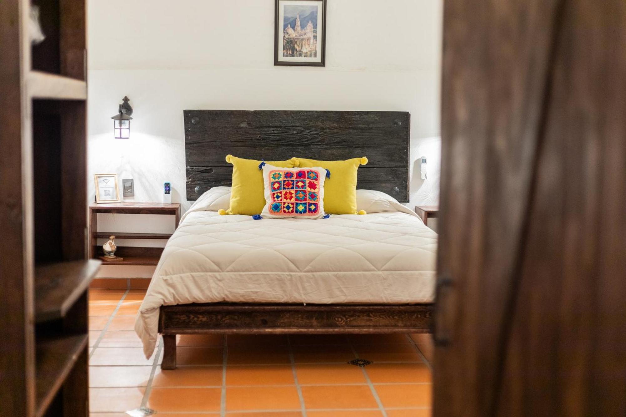 Casa De Hospedaje -La Abadia De San Pedro Guadalajara Esterno foto