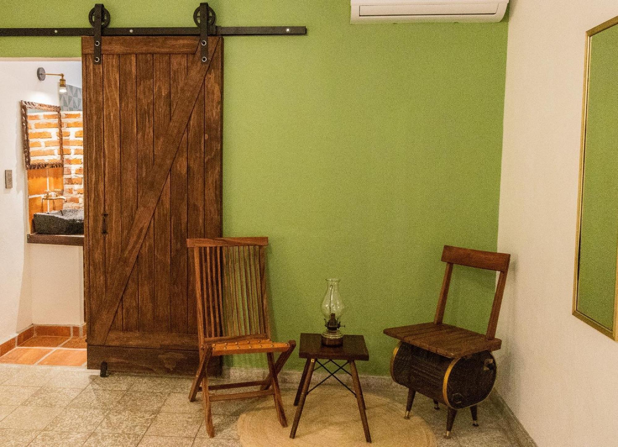 Casa De Hospedaje -La Abadia De San Pedro Guadalajara Esterno foto